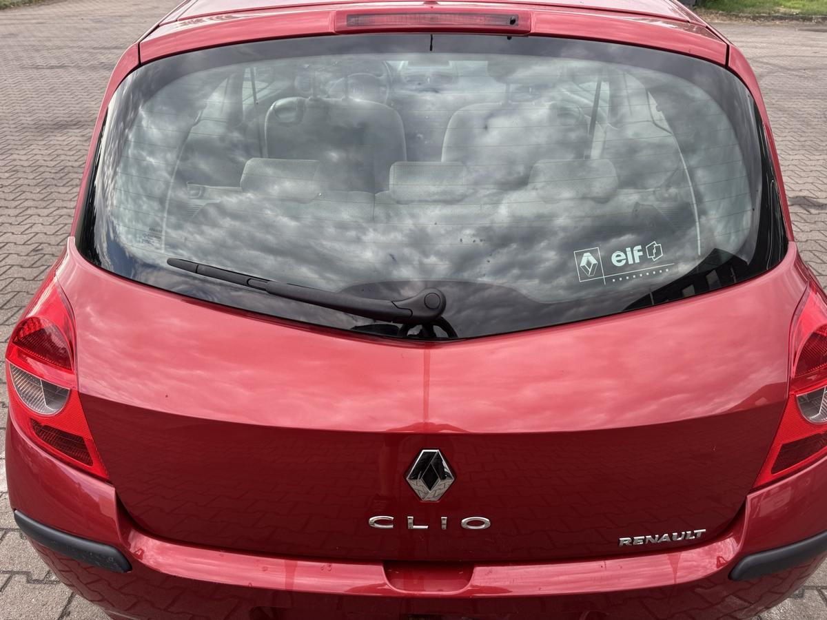 Renault Clio 3 original Heckklappe mit Heckscheibe TEB76 red of fire Bj.2005
